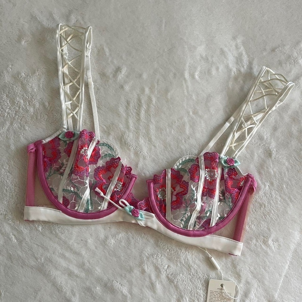 Festival Floral Underwire‎ Bra

For Love & Lemons Women's Pink Bra